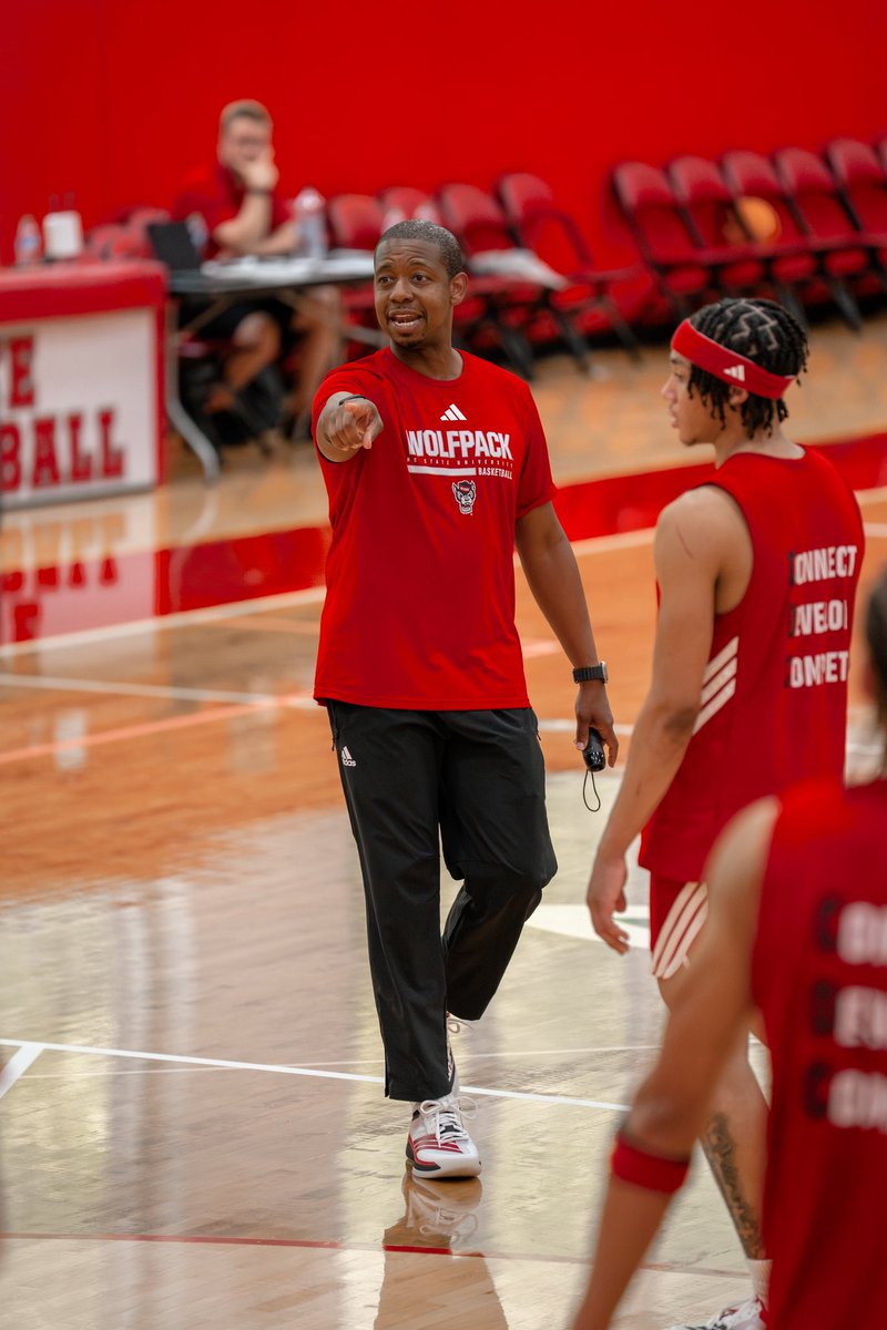 PackMensBball's tweet photo. Won the day https://t.co/3nZMjqtH41