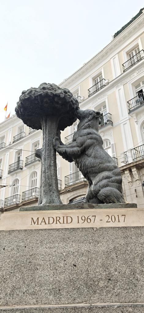 1903_TO's tweet photo. Madrid✌️🇪🇸 https://t.co/IHJc7HgBXz