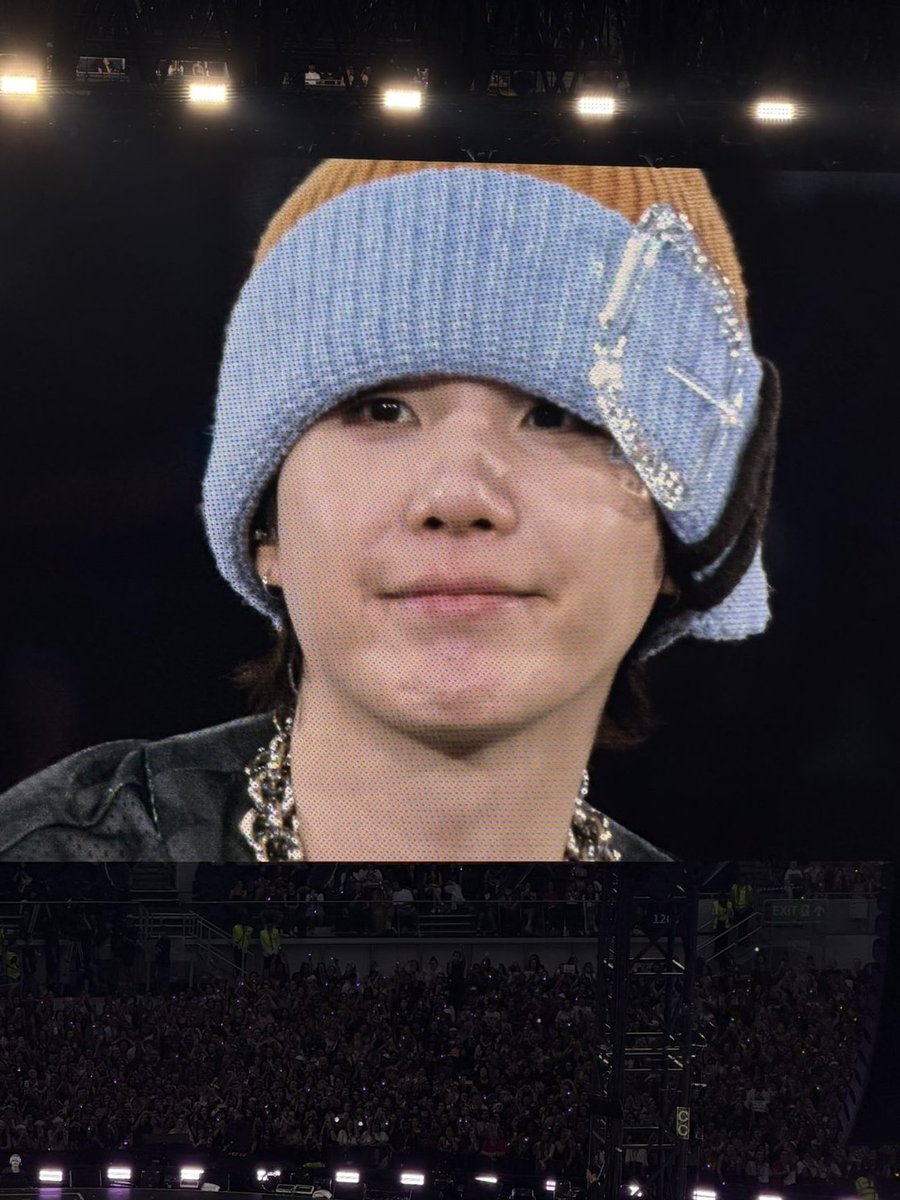 camlovesyoongi's tweet photo. MY LITTLE TANGERINE ELF https://t.co/vd50yue5zr