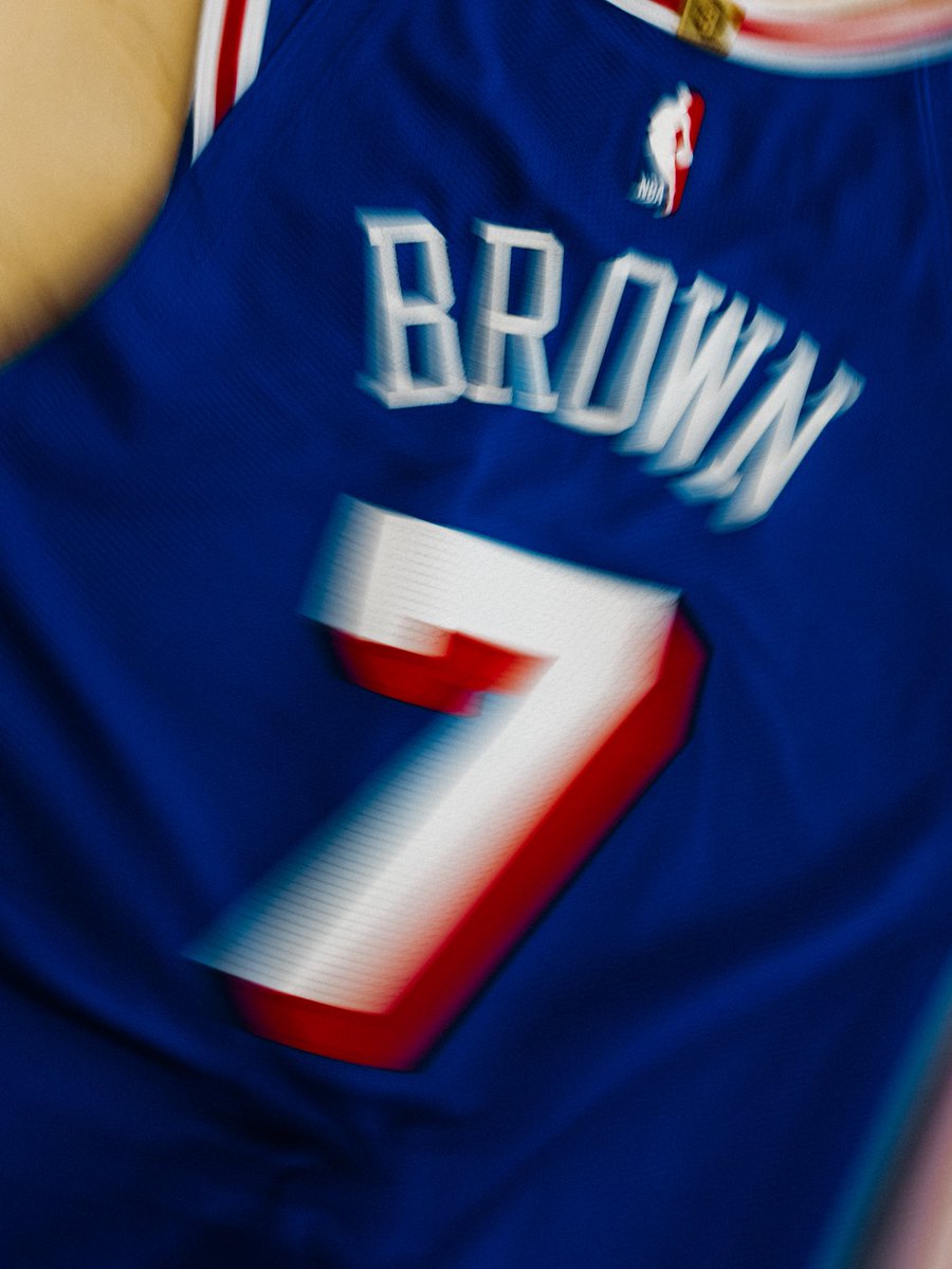 sixers's tweet photo. on sale now 🚨 

https://t.co/L06BWF4UVZ https://t.co/ndgGCwqBRy