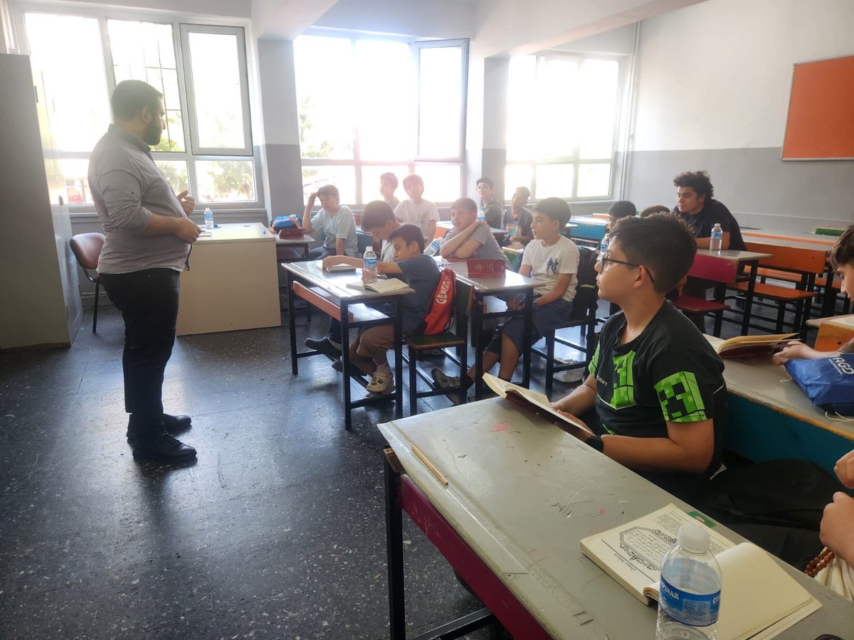 agdbeyoglu1's tweet photo. Eğitimden spora, ibadetten yemeğe varıncaya kadar dopdolu bir yaz bizimle. 

☀️⛱️ #YazTadili2026 https://t.co/wN0Durffow