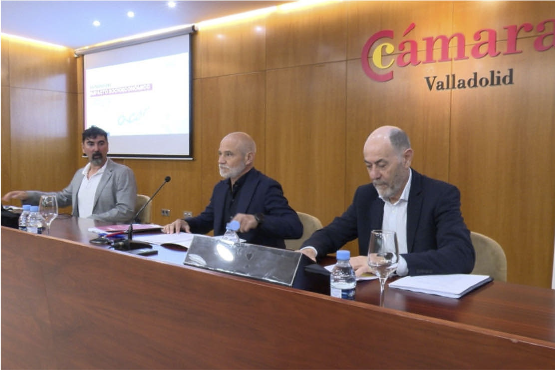 cyleconomica's tweet photo. .@cam_valladolid cifra en 530 millones año el impacto #económico de @ACOR_es https://t.co/y1sZAauU2g #empresas #cooperativas #empleo @urcacyl @victor_a_c_r https://t.co/YbZ5G4Zull