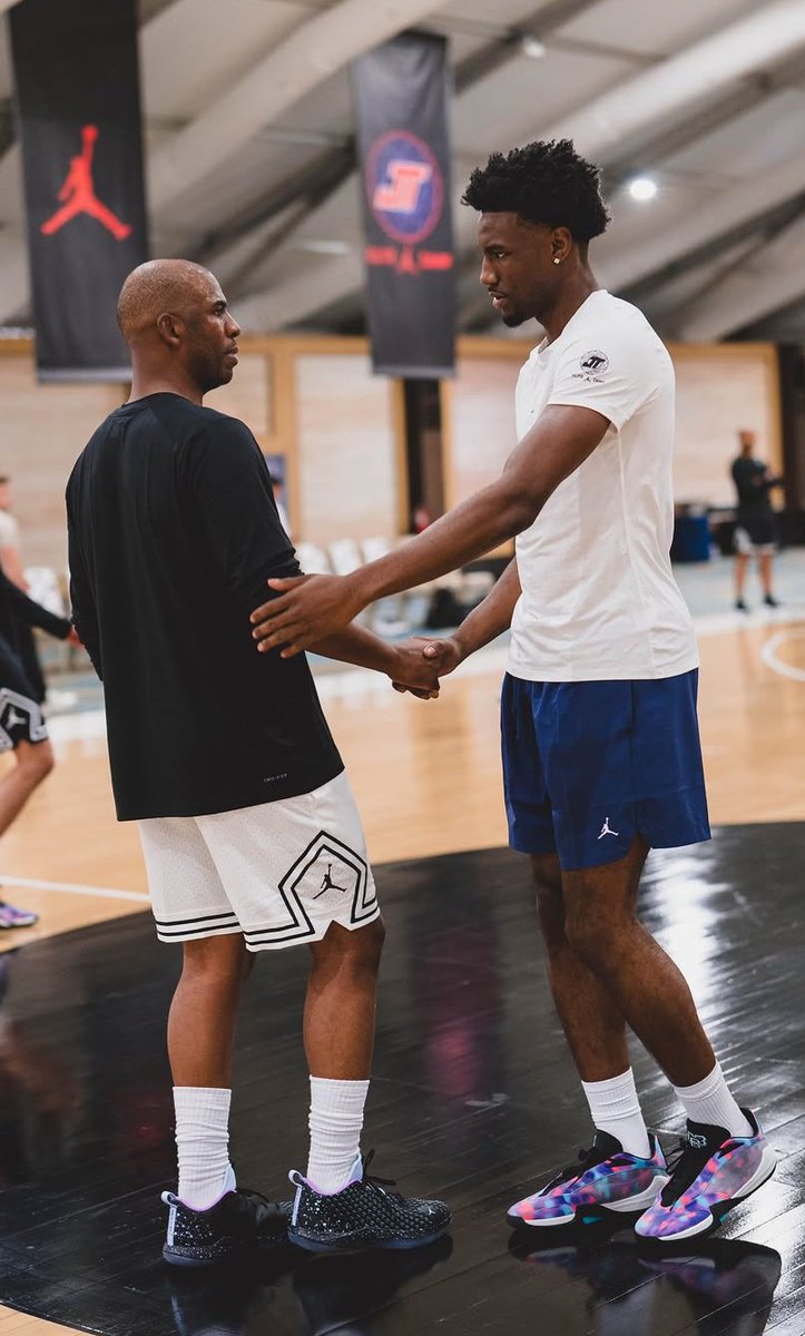 PensareBBall's tweet photo. CP3 turning my guy Ja'Kobe into a killer. https://t.co/eZtBqJmab6