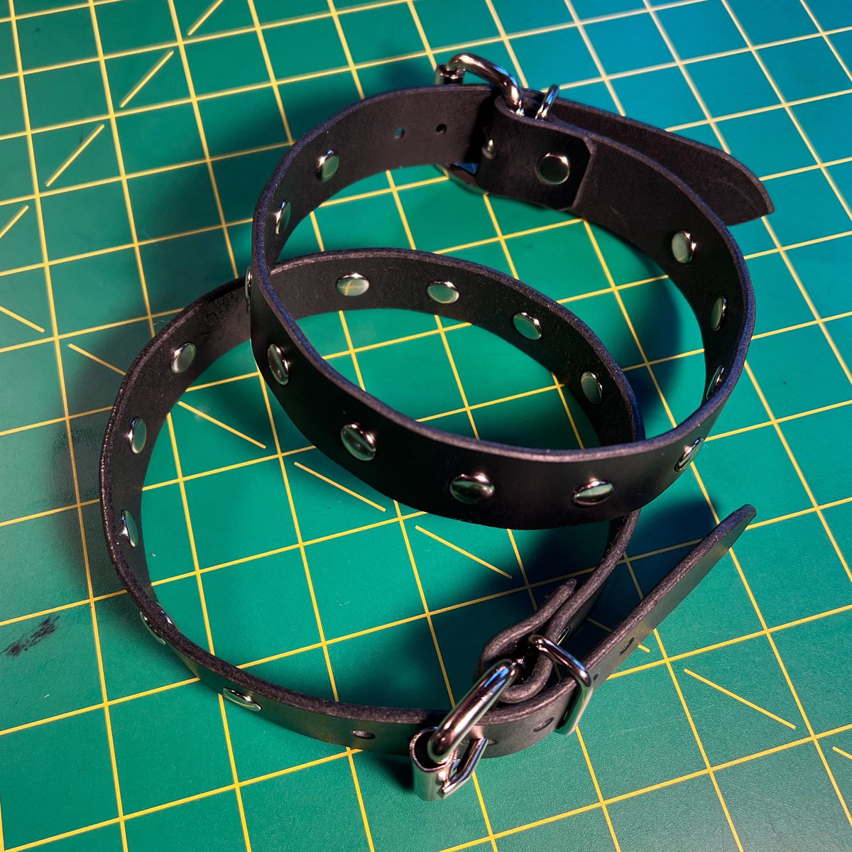 riverqueer's tweet photo. A pair of studded bicep cuffs, fit 15"-16" https://t.co/fEkF7TC37N