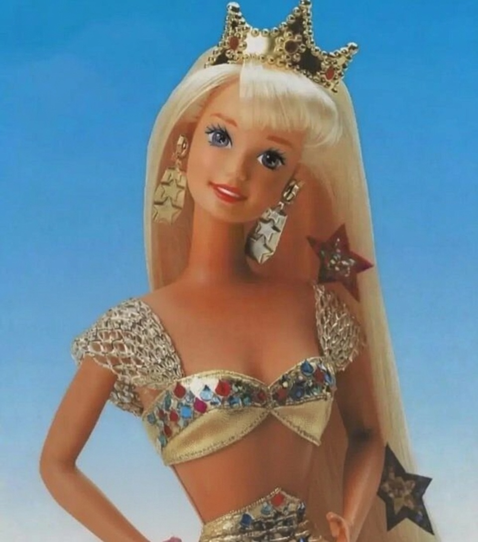 barbie_context's tweet photo. Un par de lloraditas más y ya es navidad https://t.co/WBXhp6dR6C