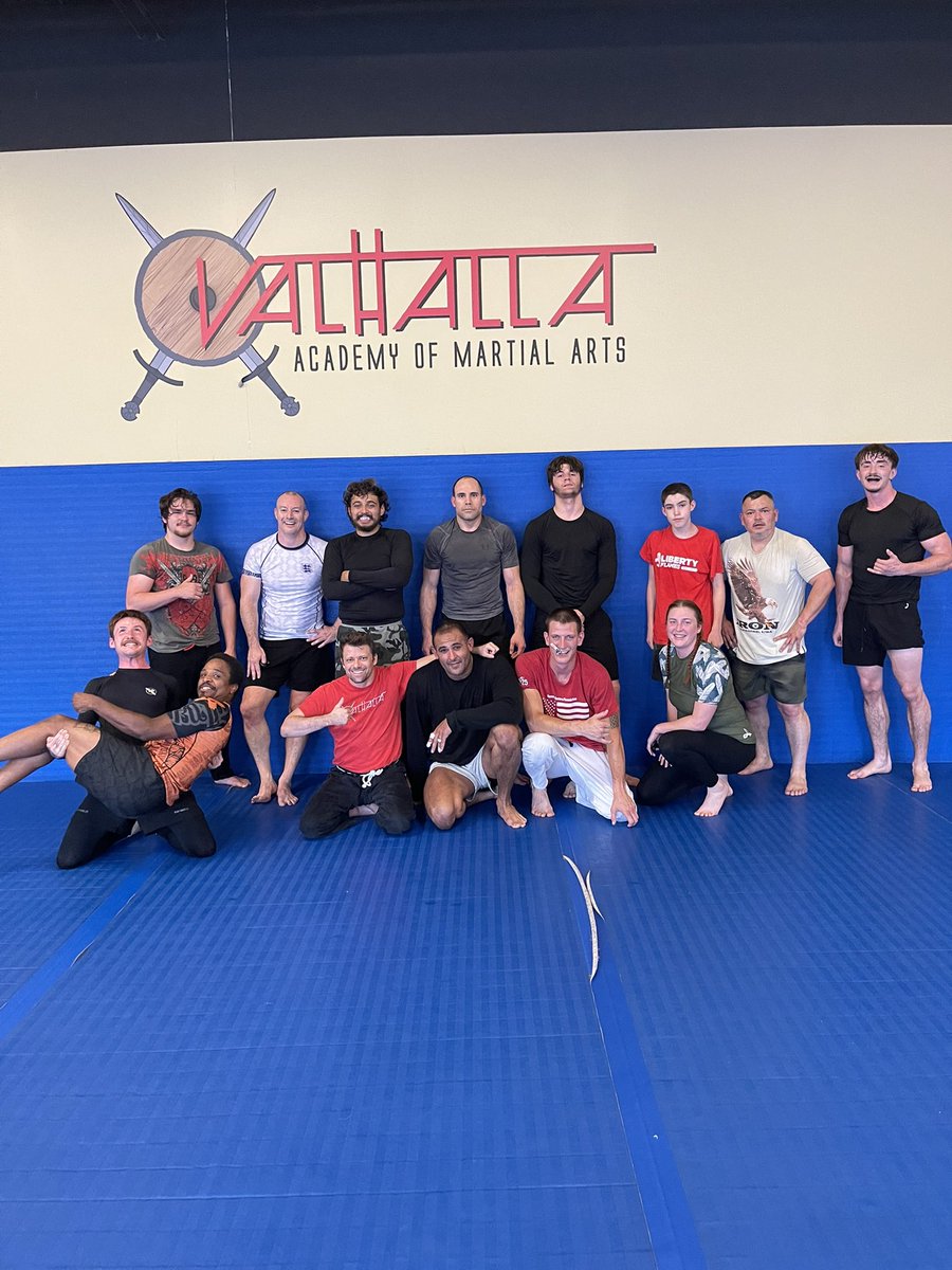 Valhalla_MMA's tweet photo. We are back open for regular classes! #classpic #classpicture #bjj #submissiongrappling #submissionwrestling https://t.co/6seBPtzoet