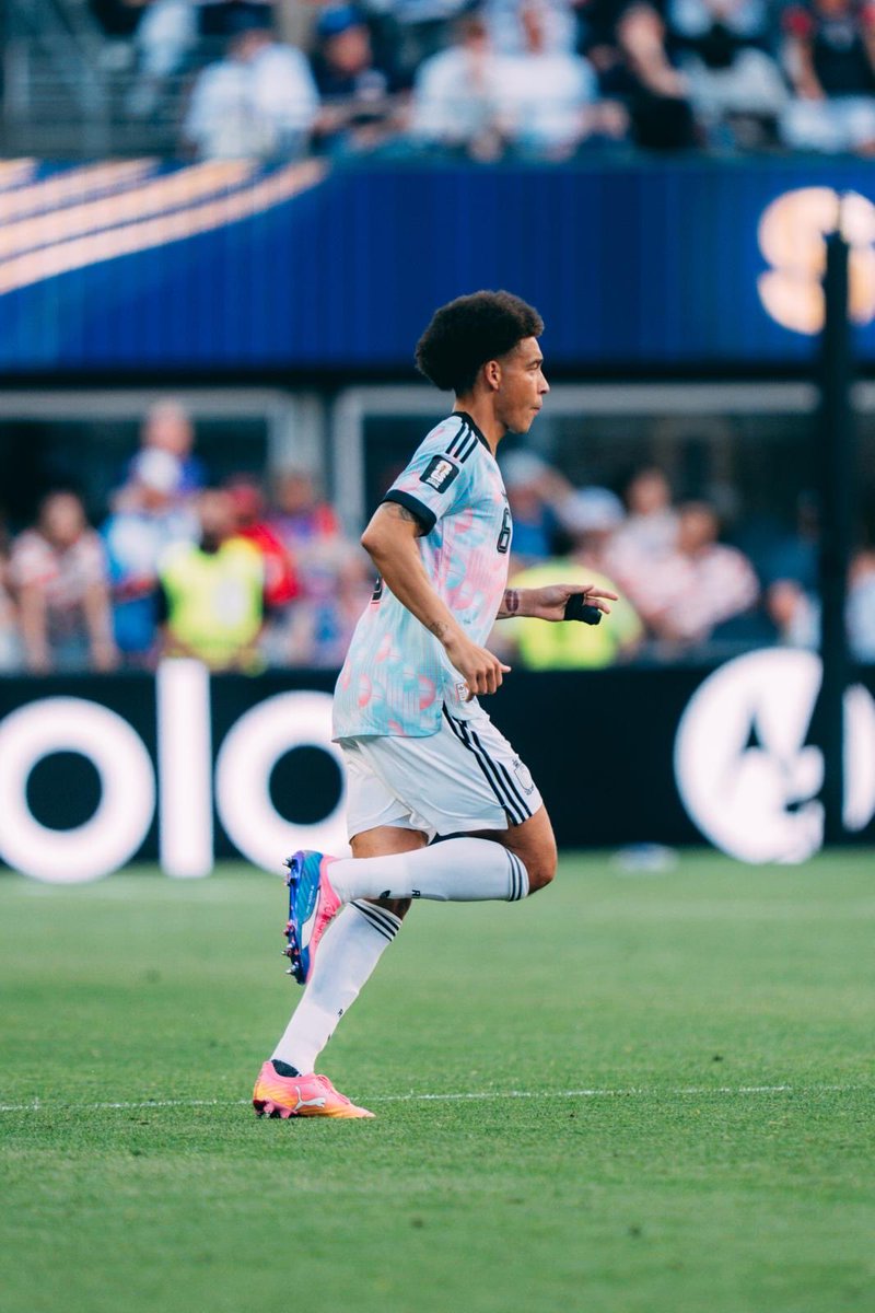 axelwitsel28's tweet photo. Quater-final let’s go 🇧🇪❤️ https://t.co/AOLSIjrSNh