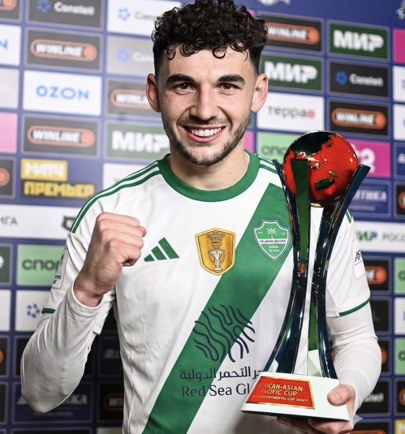 iibane3's tweet photo. مهر القارات⏳💚 https://t.co/xcXefvefv3