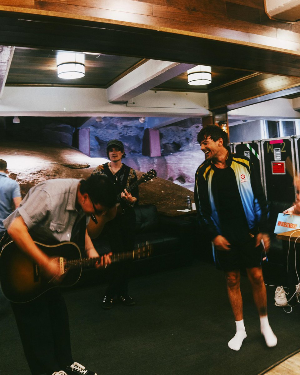 OT5Dailys's tweet photo. Louis Tomlinson shared these pics via IG! https://t.co/TLp5XvYWZM