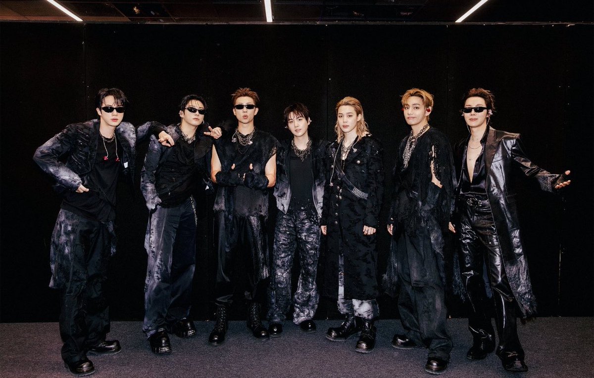 ARIRANGWT's tweet photo. BTS has completed their 2 sold out shows at Tottenham Hotspur Stadium, London, in front of an estimated crowd of 55-60K each night. 

Next stop on ARIRANG WORLD TOUR:

🔜 Allianz Arena, Munich (2X), estimated attendance - 70K each night. 

Status: SOLD OUT. 

#BTS_ARIRANG
#BTS_WORLDTOUR_EUROPE #BTS_WORLDTOUR #BTS #BTS_WORLDTOUR_LONDON #BTS_WORLDTOUR_MUNICH
