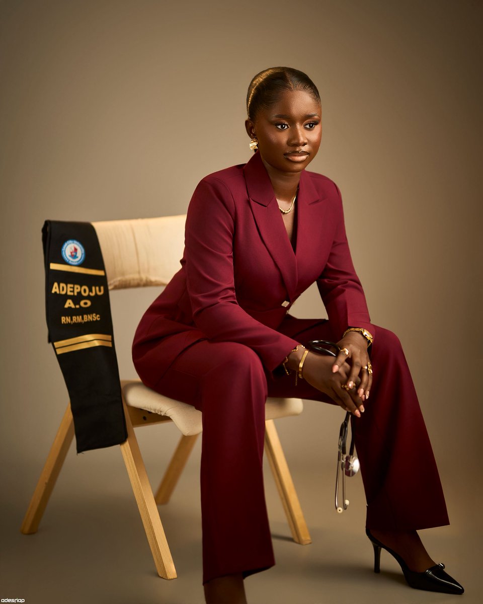 __adedolapo_'s tweet photo. Today, I got inducted officially into the Nursing and Midwifery council of Nigeria and I couldn’t be happier 💃🏻🥹❤️
Thank you Jesus 🥰
#nursing #nursinginduction #nmcn https://t.co/6oGgBOGXYH