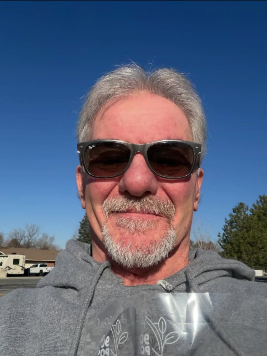 oscar_D001's tweet photo. This is my new zangi number!
Hit me up. 22-5253-7350 https://t.co/dCTeC9eMMz