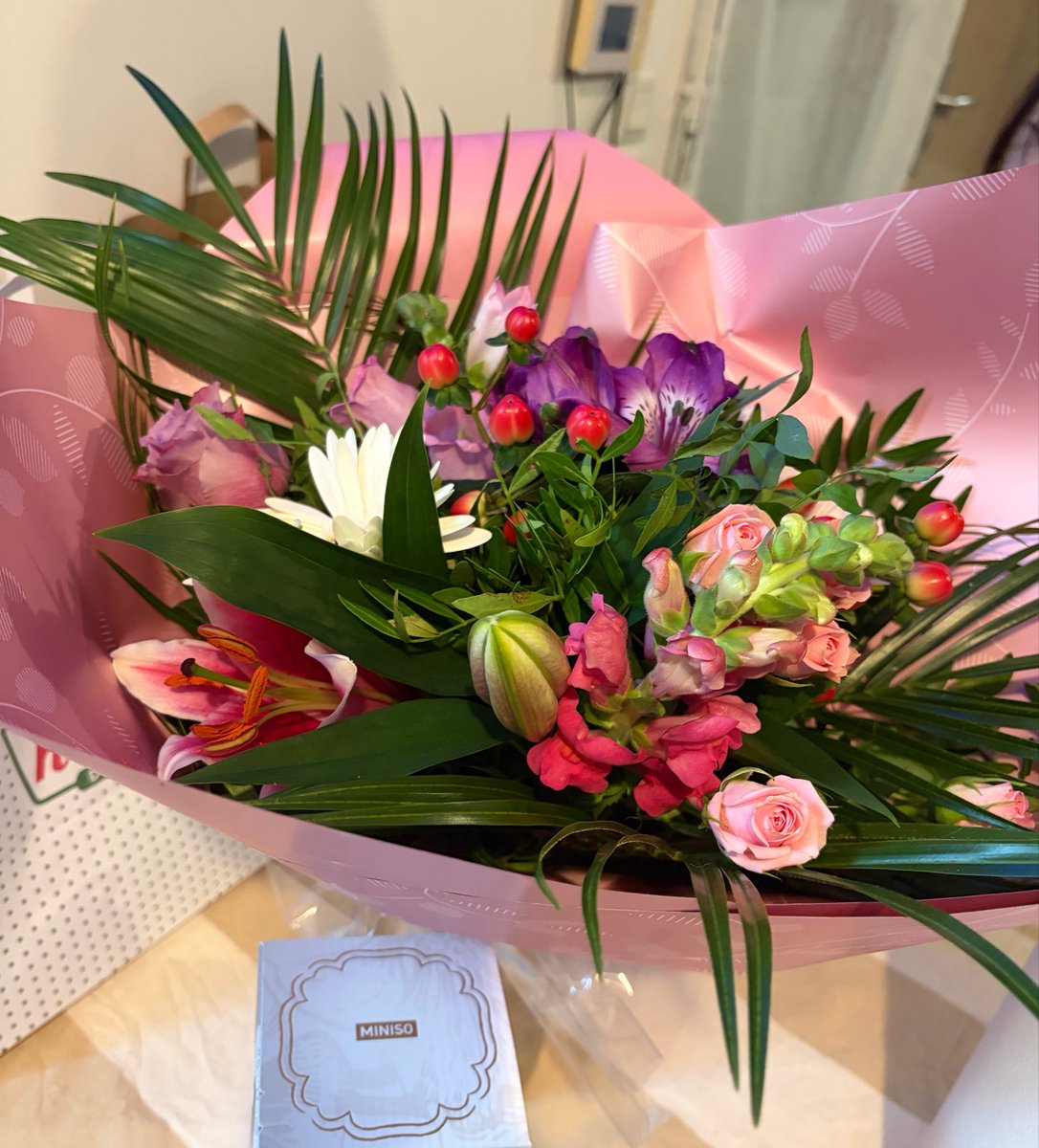 slatemuse's tweet photo. Sorry for my random disappearance I am doing terrible mentally and it’s very difficult to handle. On good news I passed all my exams and did a small celebration with my family !! (my sister gifted me a few things 🥹🩷) https://t.co/2b9pNZ9nqt