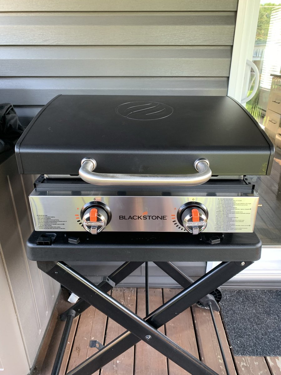 PastgerPatachou's tweet photo. Ma nouvelle plancha au propane est arrivée. Vraiment hâte de cuisiner 🥳 https://t.co/fTVgAtzoB4