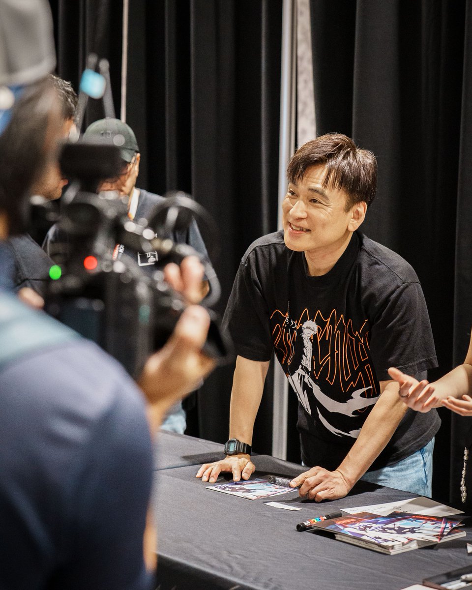 VIZMedia's tweet photo. Fans were ECSTATIC to meet Masakazu Morita, Ichigo’s Japanese voice actor, at @animeexpo for his autograph session 🥺✍️

Morita-san delighted fans with his kindness and exceptional presence. Each fan received a special Polaroid photo taken with Morita-san himself, in addition to an individually signed piece of BLEACH art from the Final Part! Thank you so much Morita-san ☺️⚔️🙏

@edokko_dey