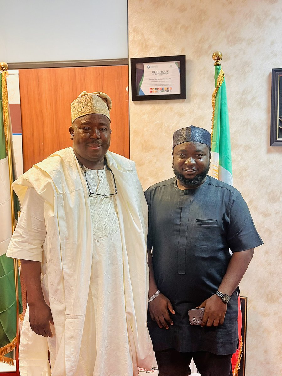 G_Bugatti1's tweet photo. Today At The National Assembly Complex With Oyo State 2027, APC Gubernatorial Candidate, Sen.Sharafadeen Abiodun Alli,PhD.
#PartyPolitics. https://t.co/XnYDTz8lTO