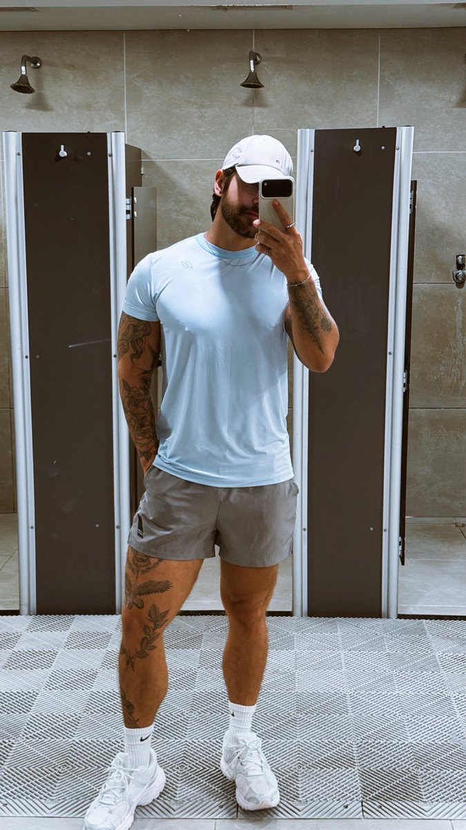 gabrielrocioa's tweet photo. Treinar né, fazer oq? https://t.co/2IhVHhoj97