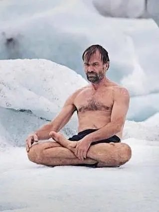 IMTHECOACHCOLE's tweet photo. I teach the Wim Hof Method to my students:
Powerful breathing (2 sharp inhales they nose + exhale thru mouth) + cold exposure training that builds resilience. In competitive games, it helps them manage pressure, stay focused, and handle tilt like pros. ❄️ #WimHofMethod #Esports https://t.co/PghXxHyx0K