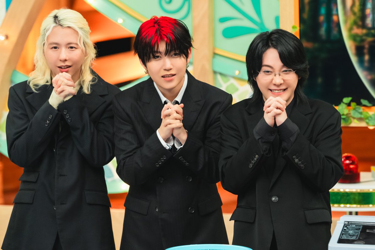 tbsTV_MGA's tweet photo. 📸❎テレビ×ミセス キリトリ

🕵🏻‍♂️感覚ミセス🔍
#VIVANT チームから
「堺さん！堺さん！」コールが止まらない🤣💥

気になるゲーム対決の結果は本編で‼️
https://t.co/xkt2f1tgcB

#MrsGREENAPPLE
#テレビミセス https://t.co/ovroPvaqCR