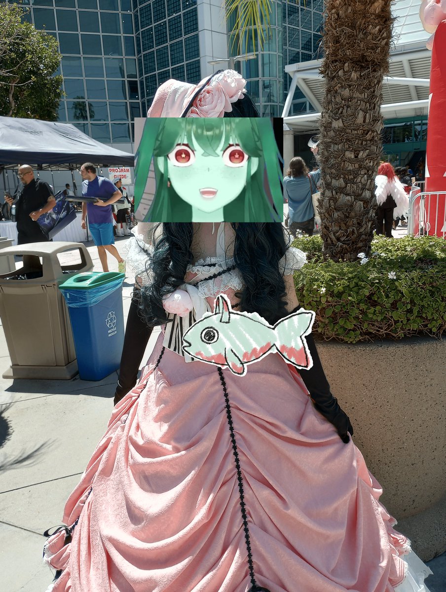 WatermelliVT's tweet photo. Alright, here's the rest of my Anime Expo photos (fish and all)! https://t.co/vnPry67d1B