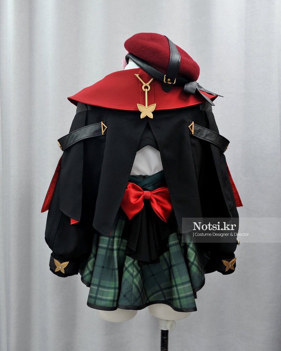 official_notsi's tweet photo. The 'Nyuu' costume from MIRESI: Invisible Future was showcased at Anime Expo 2026.

Updated to match the new character design. Due to a tight schedule, I couldn't photograph the updated costume.

More Works &amp; Business Contact:https://t.co/1d04pVk7ri
#미래시 #MIRESI #AnimeExpo2026 https://t.co/nubk2NRNND