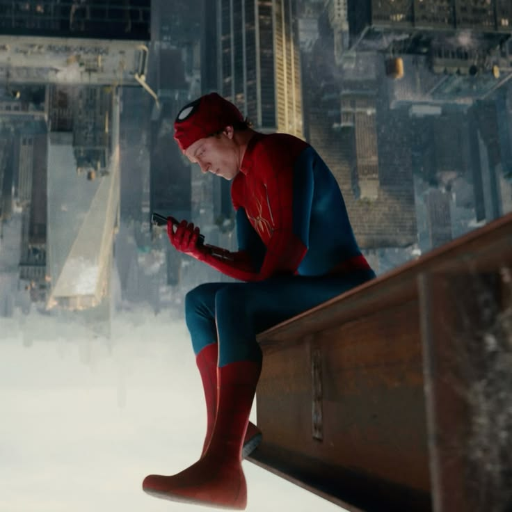 SpiderManVibe's tweet photo. POV: Waking up to 0 notifications https://t.co/yhHDw9qEPa