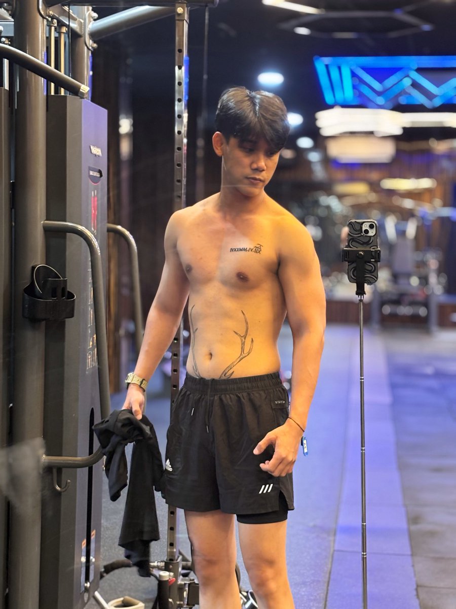Hyperman1st's tweet photo. new tatto🙏🤏 https://t.co/7qhWAS5YUk