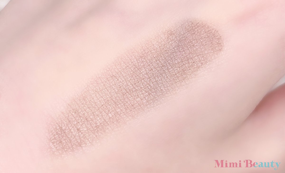 MimiBeauty__'s tweet photo. プチプラの蟹味噌？！
KATEからシェーディングスティックが新登場🩶少し青みがかった絶妙な色だからリアルな影が描けるの！これが1,000円台で買えるの嬉しすぎる😭7/25発売 https://t.co/ibubSjEoPw
