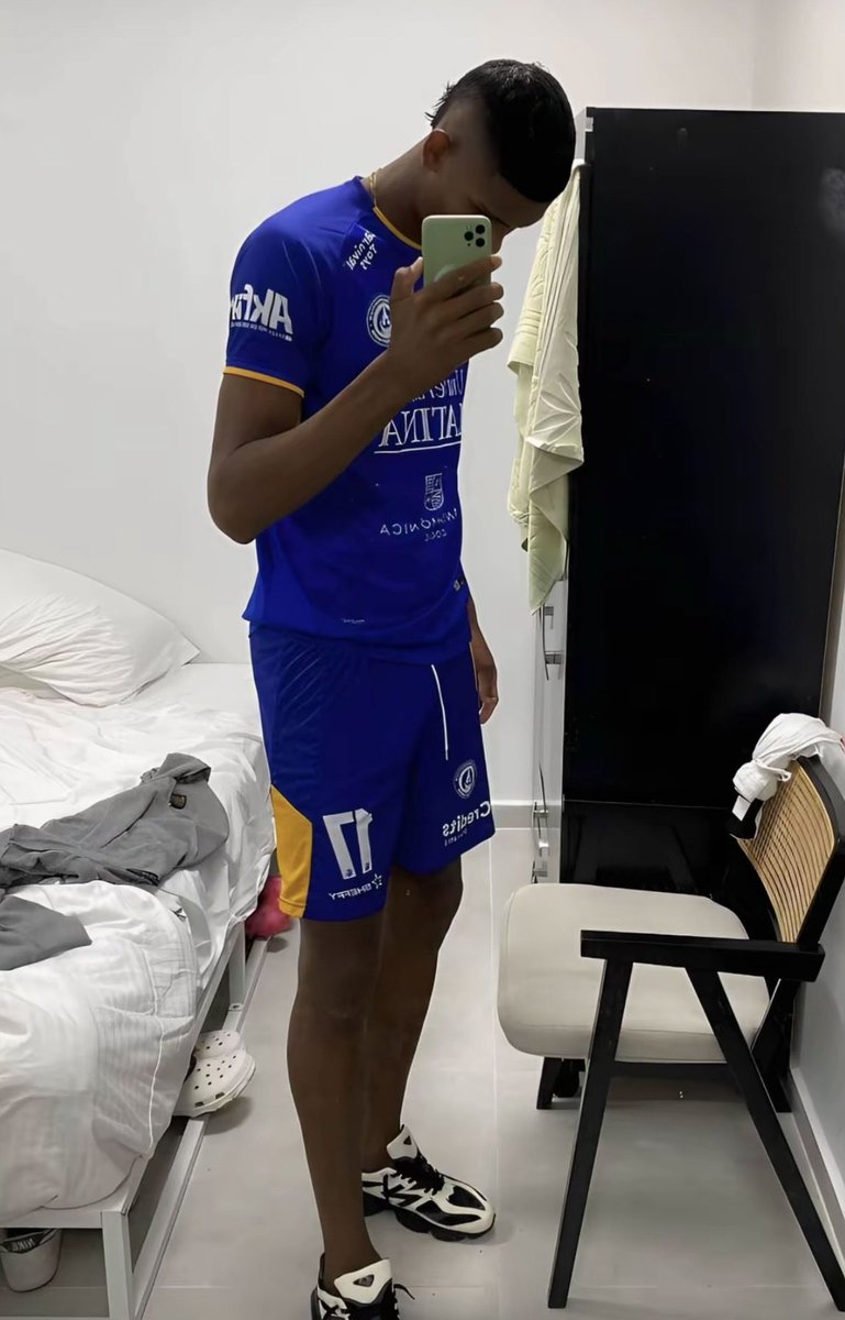 gaywest507's tweet photo. Muy rico el chocolate🍫😏😍🇵🇦 https://t.co/5vQq0jLvZP