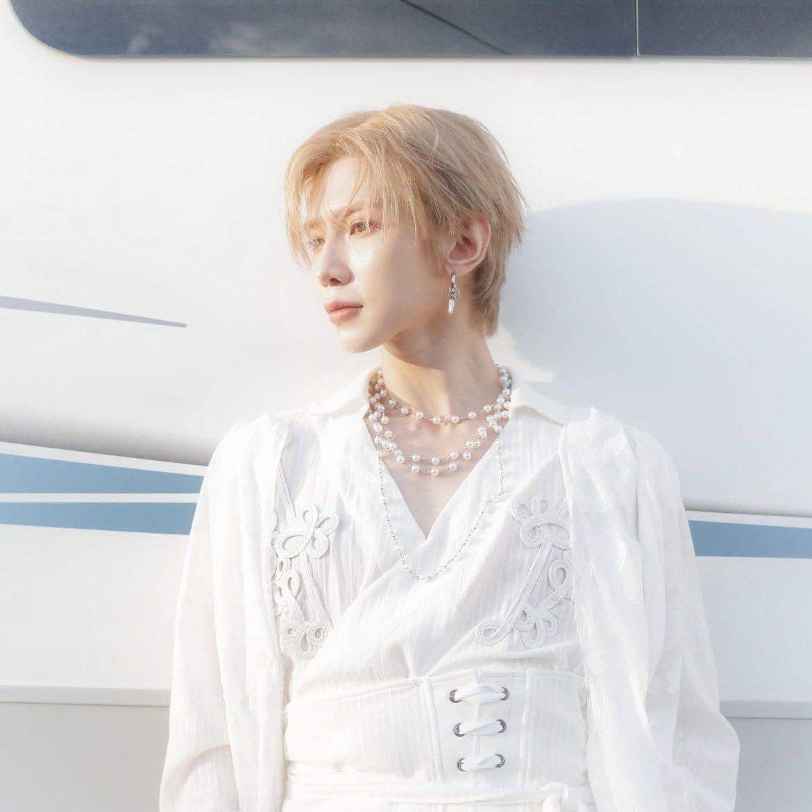 stay_tiny8's tweet photo. did yeosang get lip filler or am i tripping? THIS IS NOT HATE OR JUDGEMENT they just stood out to me more than usually and i got jealous mine don’t look like that. (these are all new photos) https://t.co/F9kNALSMjQ