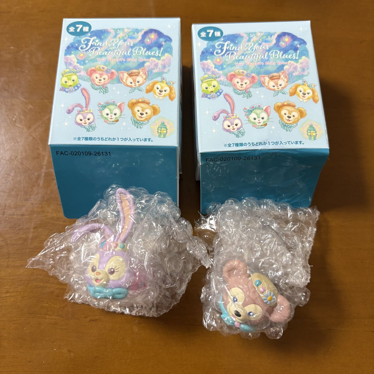 duf_ts's tweet photo. 【交換】ダッフィー＆フレンズのファインド・ユア・ビューティフル ・ブルー！   リング

譲：シェリーメイ、ステラルー

求：ダッフィー

7/7現地で購入、中身確認のため開封済み
※郵送にて交換希望！
お気軽にお声かけください🧸 https://t.co/MyXELBcuSV