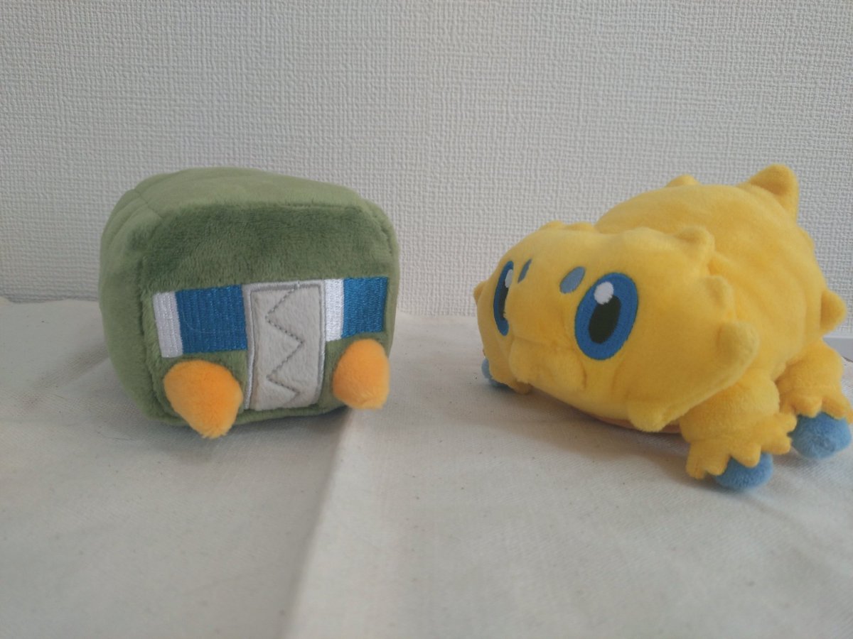 unimaru219's tweet photo. やっとやっと
デンヂムシが我が家にきました　⚡⚡
バチュと早速イタズラしてます。🫧
#ポケモンfit https://t.co/FFCYoukQDL