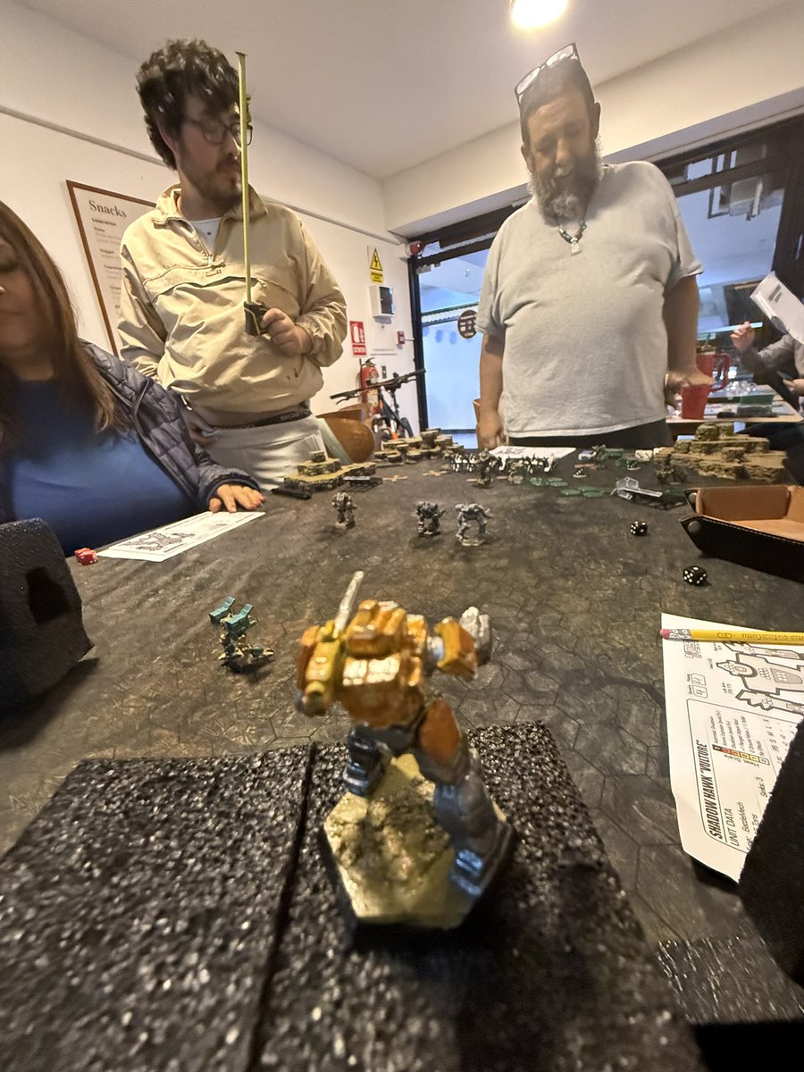 VarkoUtvinning's tweet photo. Small moments of the BattleTech Peruvian scene https://t.co/71hcIP8PQ8
