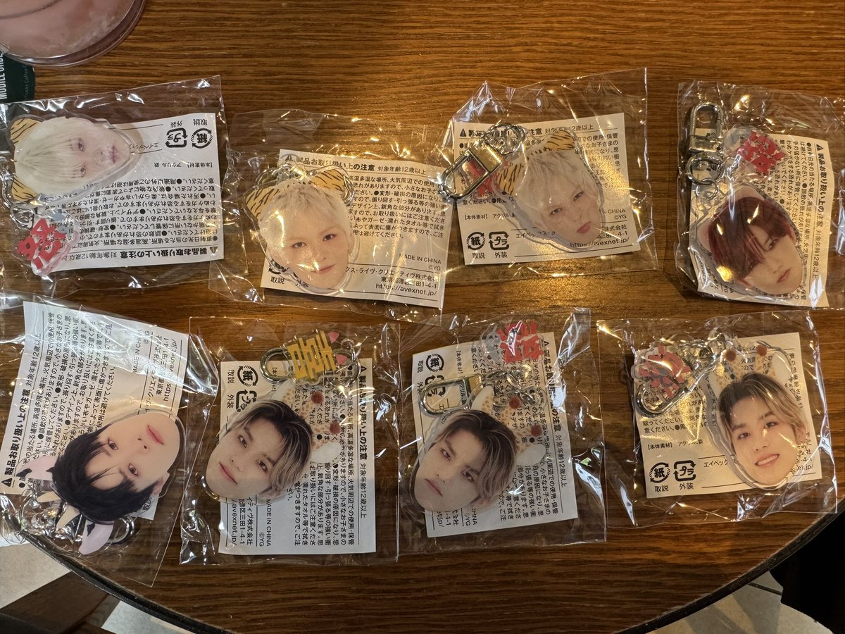 drxc_9's tweet photo. TREASURE POPUP NEW WAV トレカ　カプセルトイ　交換　8000円　10000円

【譲】ヒョンソク　ジフン　ジュンギュ　ジェヒョク　ドヨン　ジョンウ　ジョンファン

【求】同異種　アサヒ　
　　または買取

大阪城ホール手渡し
お気軽にご連絡お待ちしております🙇‍♀️

#treasure交換 https://t.co/PaSLCljqDl