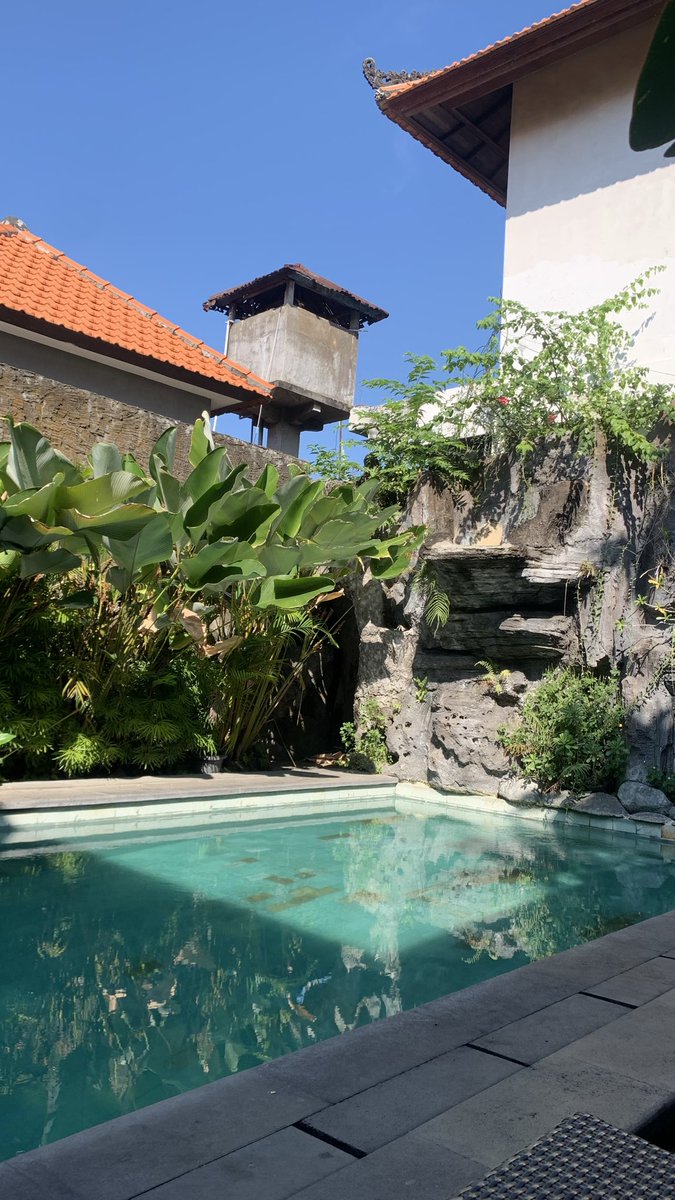 dellicatz's tweet photo. dah seminggu pindah ke bali https://t.co/4Zv6lb3F0x