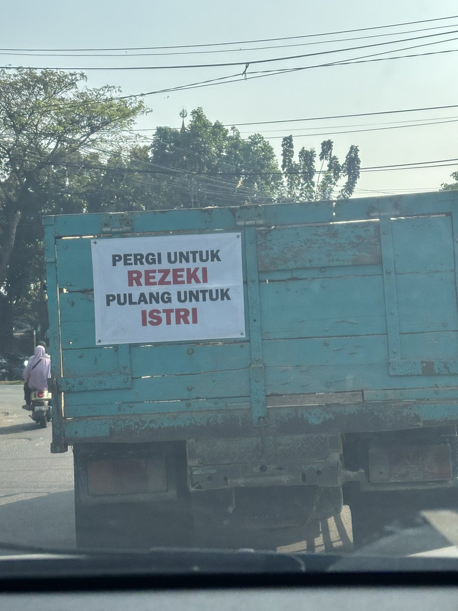 BetaKopites's tweet photo. Sebuah pesan untuk kita laki2.
Semangat 🙌🏽❤️ https://t.co/Rrmp3HfXL4