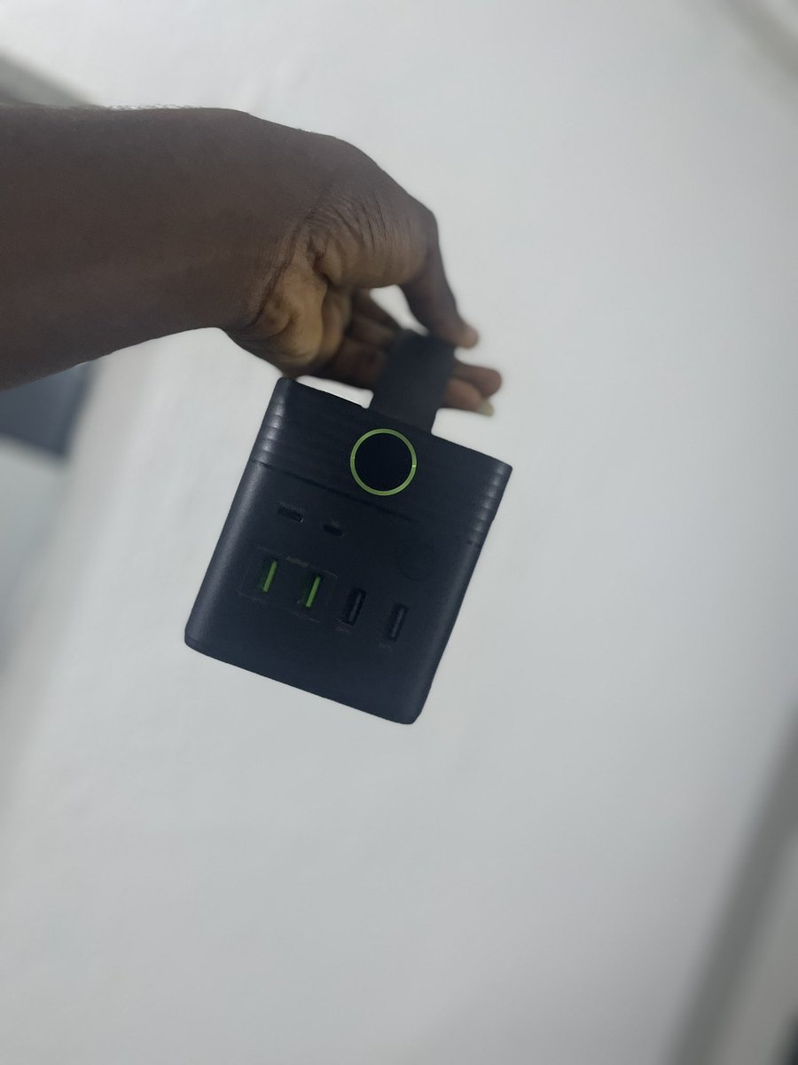 viewoncefx's tweet photo. Just made a big boy purchase 🤭🤭🤭
Body dey sweet me https://t.co/yApgnUyqR8
