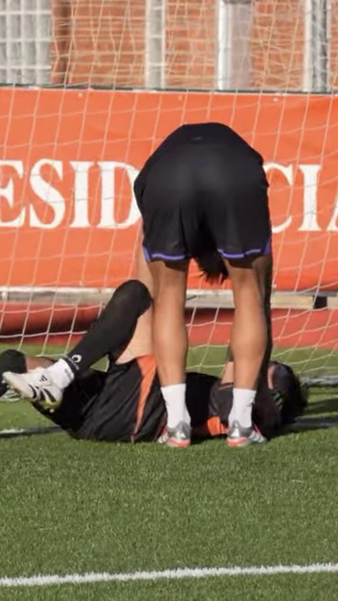 pedroiibn's tweet photo. bernal😋 https://t.co/9LdK4qcXzu