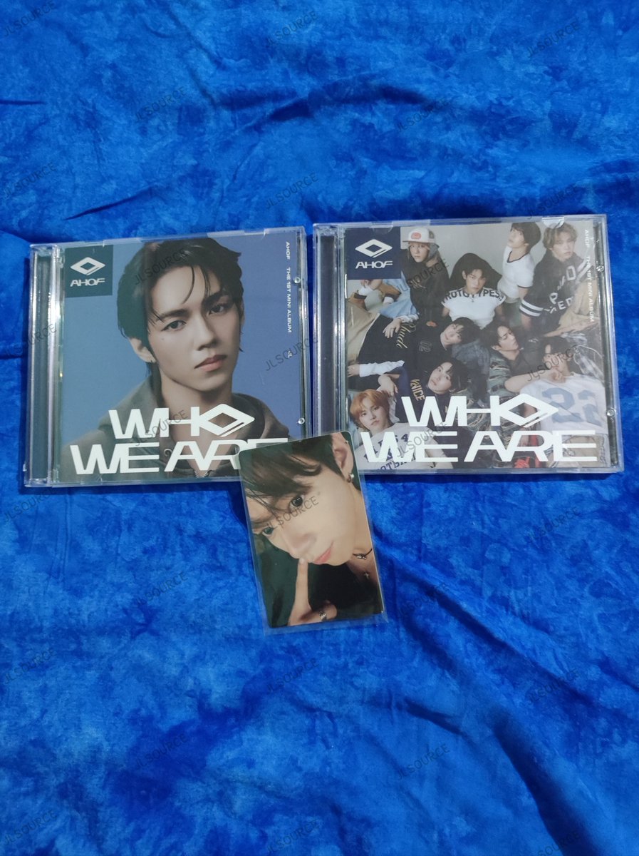jlsource's tweet photo. Happy comeback day 
JL support give away 

3 winners 
-JL Universe League inspired unofficial jersey
-JL and group The passage digipack + random official PC
-JL and group Who We Are Jewel version + random official PC 

Comment with his Korean tags to join 

제이엘 아홉제이엘 아홉_제이엘 

#제이엘
#아홉제이엘
#아홉_제이엘