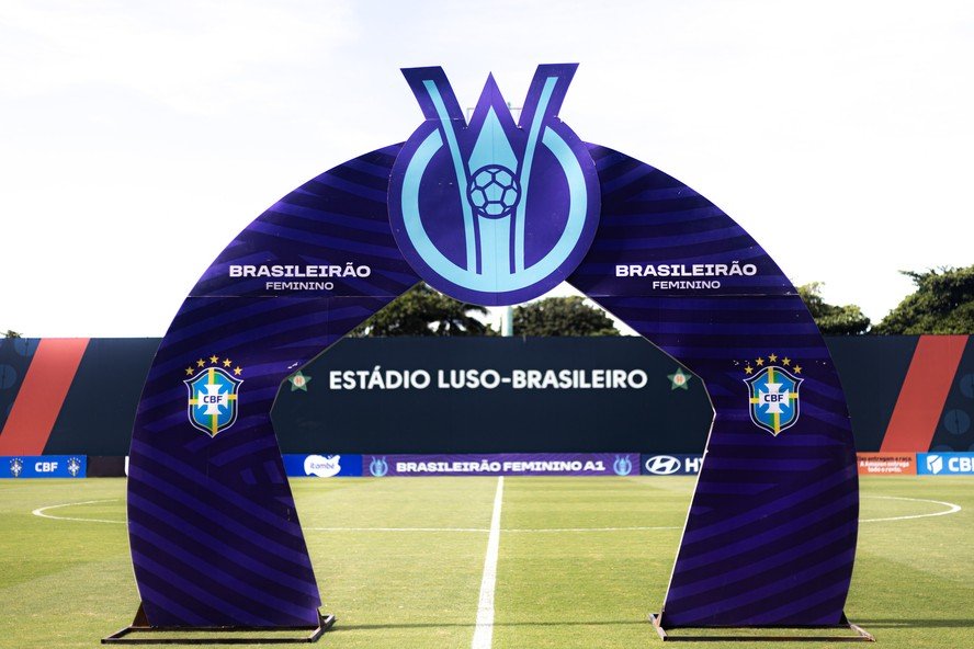 AmantesdofutFem's tweet photo. 🚨 ÚLTIMA HORA
A CBF acertou um novo patrocinador para as competições de futebol feminino. O acordo reforça o investimento na modalidade e contempla os torneios nacionais organizados pela entidade. https://t.co/I48u6d0dLZ
