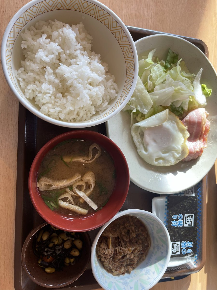 VR8960's tweet photo. 朝飯みんなおはよう！ https://t.co/eVunVJl2CL