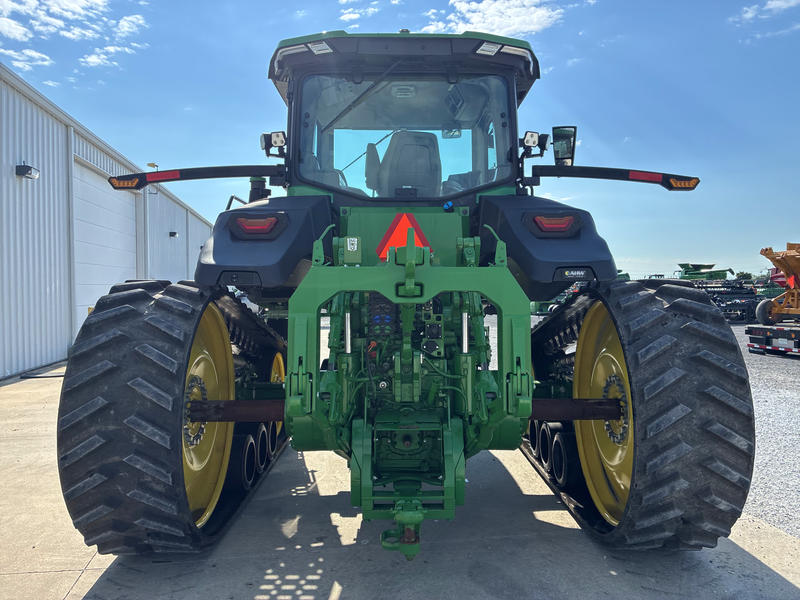 Mowrey_Auction's tweet photo. 2024 John Deere 8RT 370 Tractor, Full Auto Steer W/ Integrated 7000 Receiver, Auto Track &amp; Section Control Activations on Gen 5 Monitor, IVT, 25" Tracks, 120" Centers, 5 Remotes, Leather Seat, 460 Hours. Very Nice! Asking $365,500. https://t.co/L6KbeLj7sU