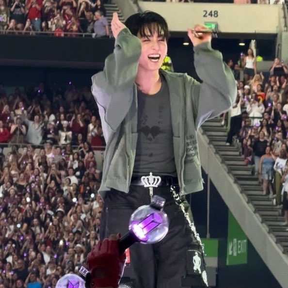 jimwal13's tweet photo. Nooo please my Kookie 💘💘 https://t.co/ykwwq9iV23