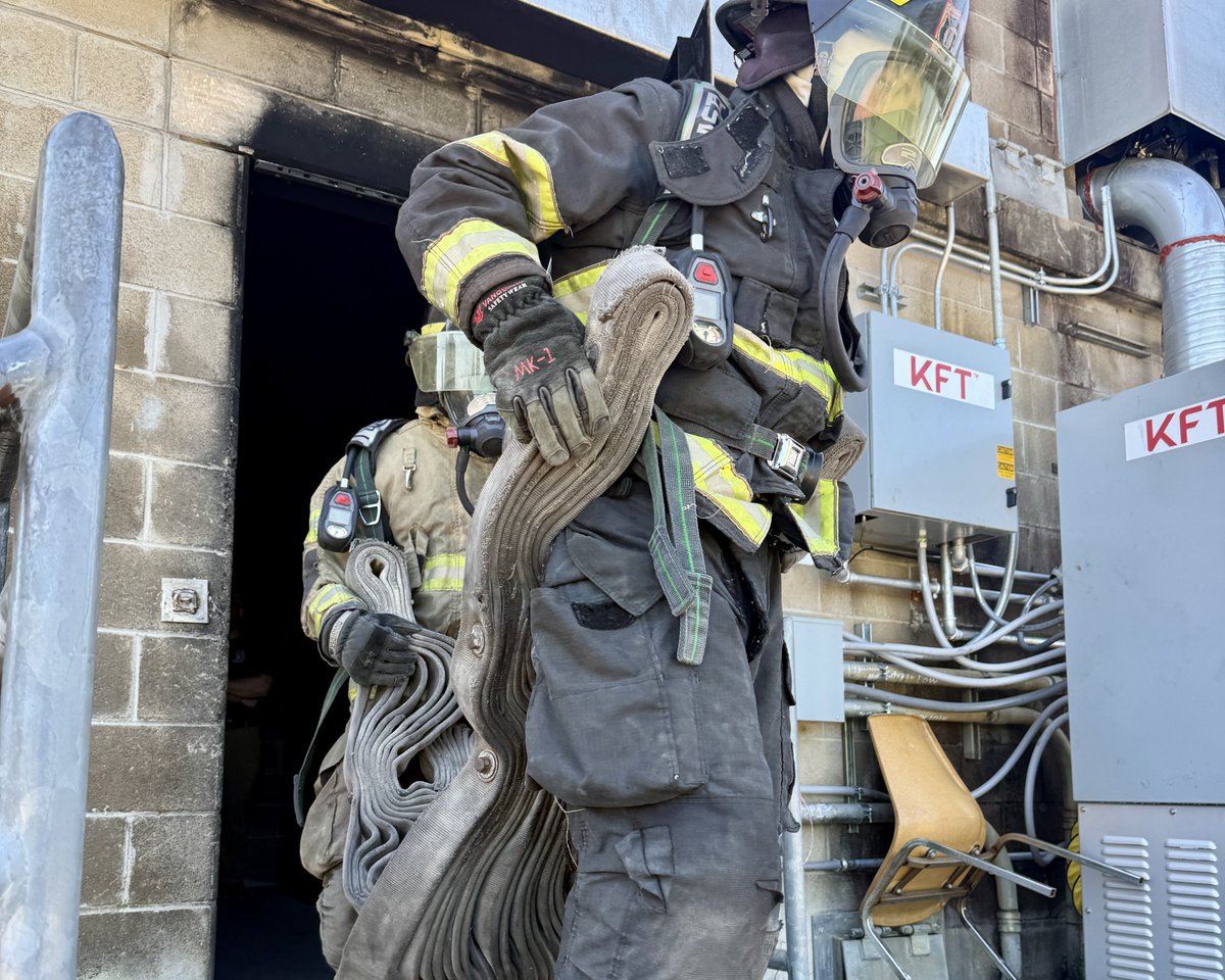 MSFireAcademy's tweet photo. #Class222 has entered the Burn Building, and rescued their first victims. #MSFA https://t.co/NdTWBn1TCo