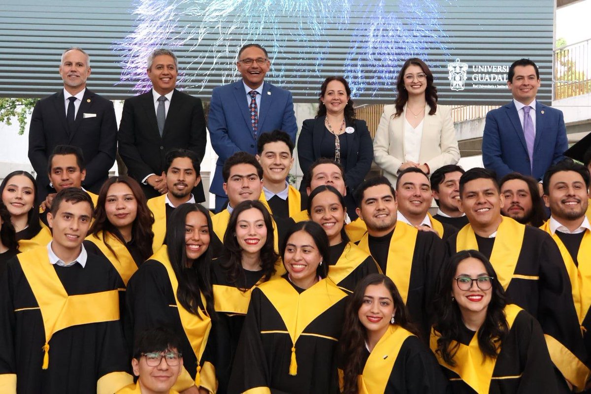 cicej_'s tweet photo. Nuestro Colegio acompañó a las y los egresados de la Generación 2025 “B” de la carrera de Ingeniería Civil del Centro Universitario de Ciencias Exactas e Ingenierías de la Universidad de Guadalajara (@udegcucei), durante su acto académico. https://t.co/jTTeiUagP3