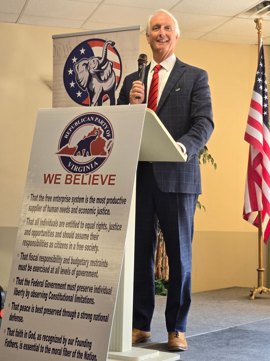 PeakeforSenate's tweet photo. Great to join the @SMLPatriots at their monthly meeting this morning! It is always encouraging to spend time with so many dedicated patriots who care deeply about our Commonwealth, and our country. 🇺🇸🐘 https://t.co/hVPt4g2GHH