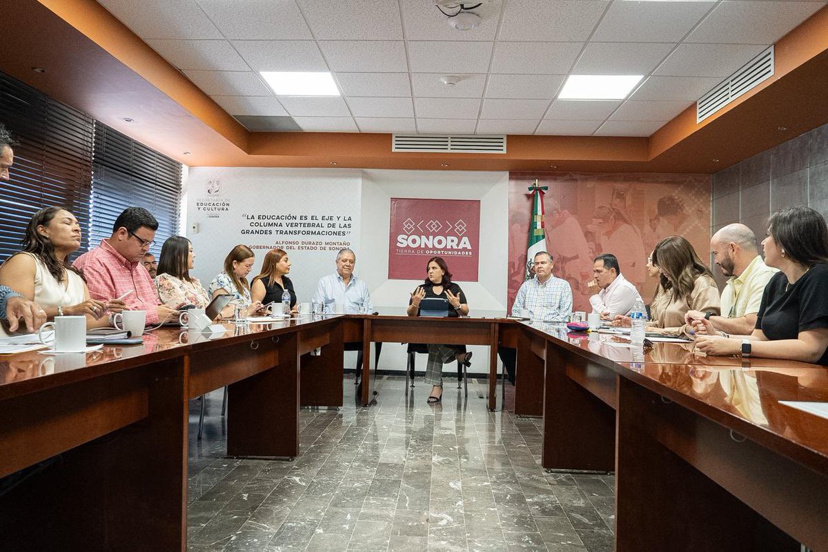 SECSonora's tweet photo. El @gobiernosonora a través de la Secretaría de Educación y Cultura, ya está en preparativos para el ciclo escolar 2026-2027, con el objetivo de que sea un regreso a clases ordenado, seguro y listo para recibir a las y los estudiantes. https://t.co/lRUjusursO