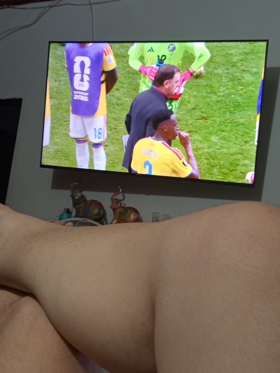 KaryNanny's tweet photo. Aquí viendo a los tullidos... https://t.co/mutyvxOokk