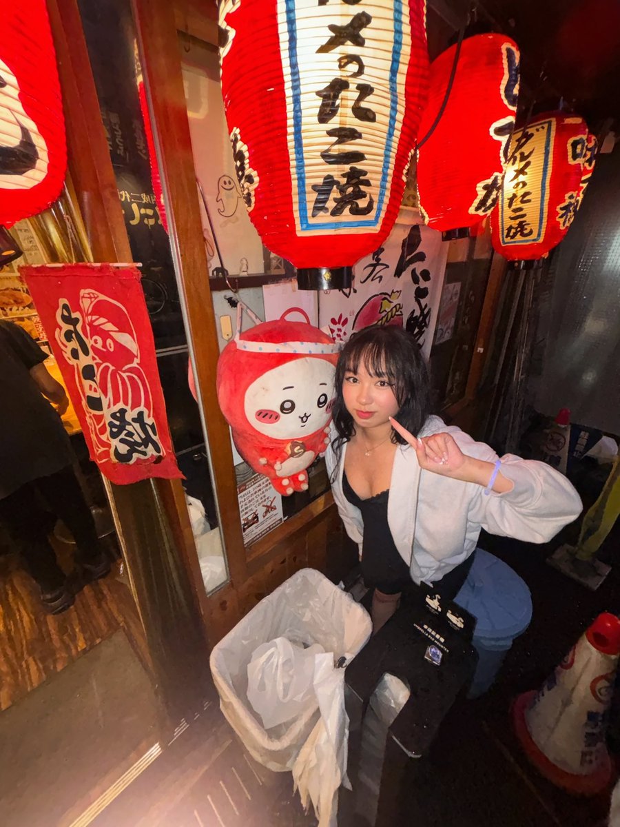 lenanoya_'s tweet photo. ABSOLUTELY LOVED JAPANNN 😭😭 i miss it so much 😭😭😭 there was so much chiikawa merch i criiiiiedd there’s like nothing in the us 😭😭 TAKE ME BACCCKKKK 💔💔 https://t.co/N9JyTO3fGQ