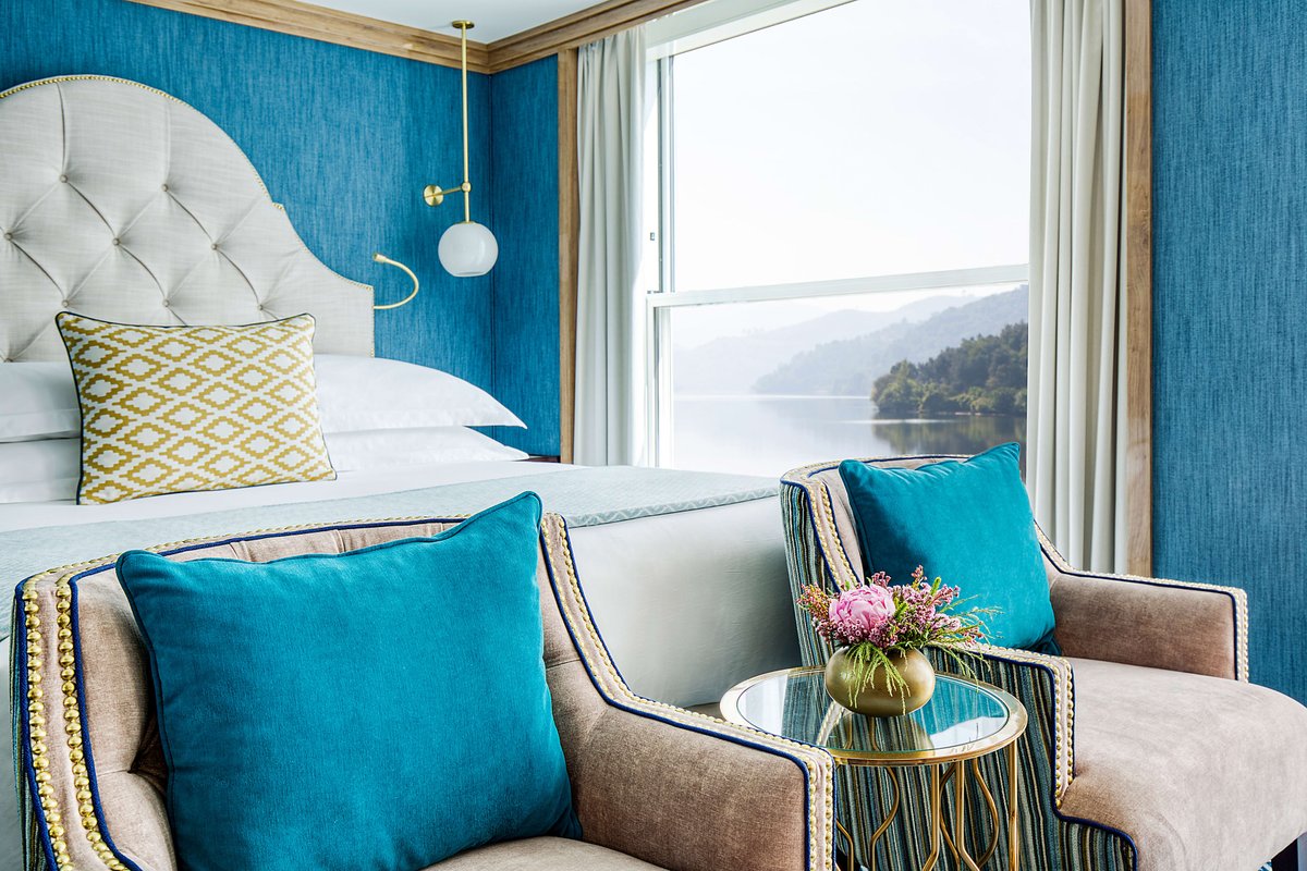 BlessedTravel1's tweet photo. Imagine cruising through the stunning Douro Valley, sipping Port wine on the sundeck as terraced vineyards and warm-hued towns like Porto and Salamanca drift by. 

If you’re dreaming of Portugal, message me to learn more make this unforgettable Uniworld Boutique River cruise jour https://t.co/hy7F83aMFo